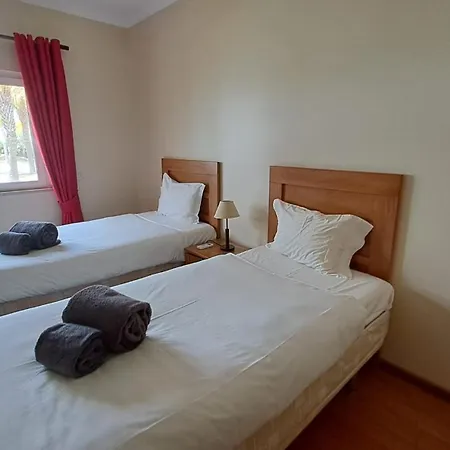 Opomar 2 Bed 3 Bath First Floor - Communal Pool And Gardens